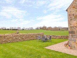 Woodthorpe Cruck Cottage
