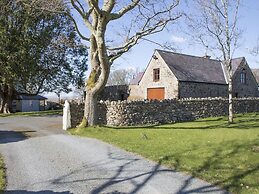 Hen Stabl Llandwrog