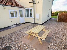 27 Whitegates