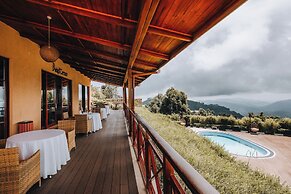 Gorilla Heights Lodge