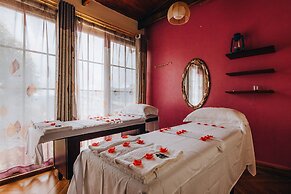 Gorilla Heights Lodge