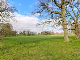 South Lodge - Longford Hall Farm Holiday Cottages