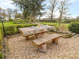 South Lodge - Longford Hall Farm Holiday Cottages