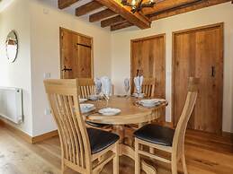 Oak Lodge