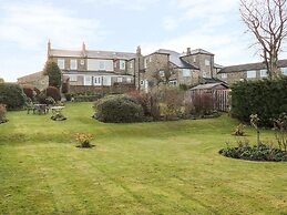 Sneaton Hall Apartment 4