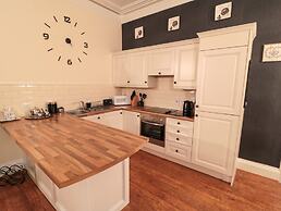 Sneaton Hall Apartment 4