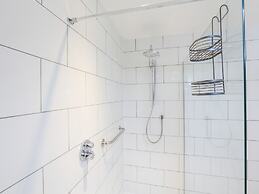 Lower Norton Apartment