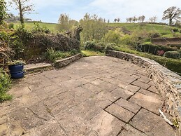 Lower Norton Apartment