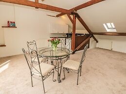 Lower Norton Apartment