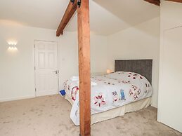 Lower Norton Apartment