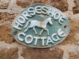Horseshoe Cottage
