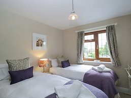 Horseshoe Cottage