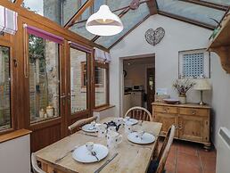 Horseshoe Cottage