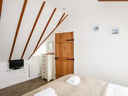 Tyn Towyn - Ty Glas Golau