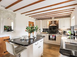 Tyn Towyn - Ty Glas Golau