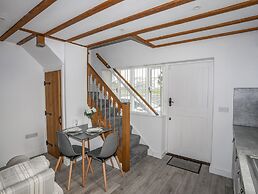 Tyn Towyn - Ty Gwyrdd Golau