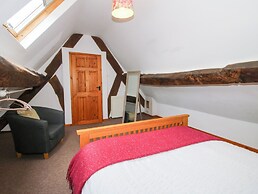 Old Hall Barn 4
