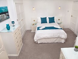 Weymouth Bay Apartment B