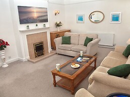 Weymouth Bay Apartment B