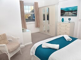 Weymouth Bay Apartment B