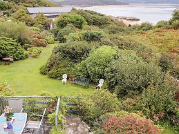 Bryn Y Mor, Borth Y Gest