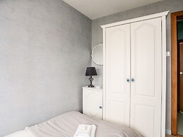 Bryn Y Mor, Borth Y Gest