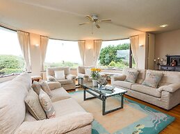 Bryn Y Mor, Borth Y Gest