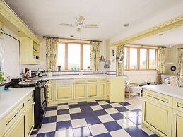 Bryn Y Mor, Borth Y Gest