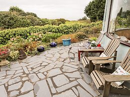 Bryn Y Mor, Borth Y Gest