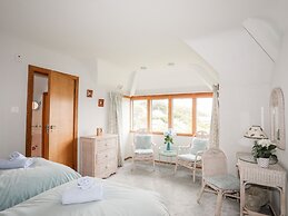 Bryn Y Mor, Borth Y Gest