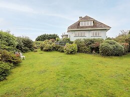 Bryn Y Mor, Borth Y Gest