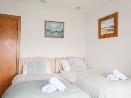 Bryn Y Mor, Borth Y Gest