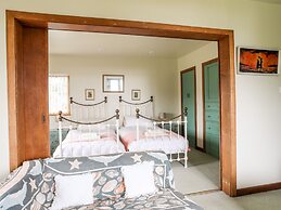 Bryn Y Mor, Borth Y Gest