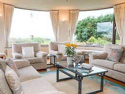 Bryn Y Mor, Borth Y Gest