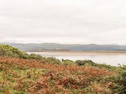 Bryn Y Mor, Borth Y Gest