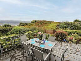 Bryn Y Mor, Borth Y Gest