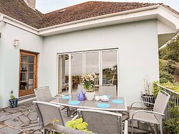 Bryn Y Mor, Borth Y Gest