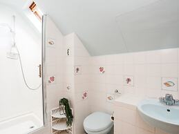 Bryn Y Mor, Borth Y Gest