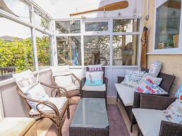 32 Cranleigh Close