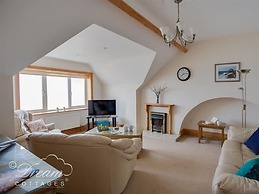 Beach View Apartment 4