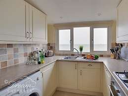 Beach View Apartment 4