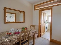 Beach View Apartment 4