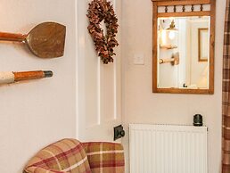 2 Old Coastguard House