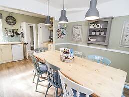 2 Old Coastguard House