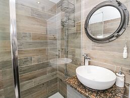 2 Old Coastguard House