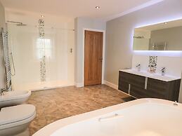 Lower Norton Farmhouse