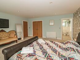 Lower Norton Farmhouse