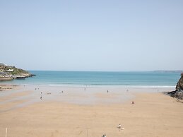 Onshore 6 - Newquay Towan Beach View