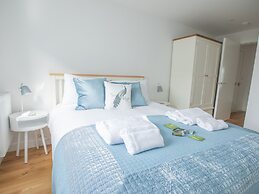 Onshore 6 - Newquay Towan Beach View