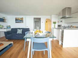 Onshore 6 - Newquay Towan Beach View